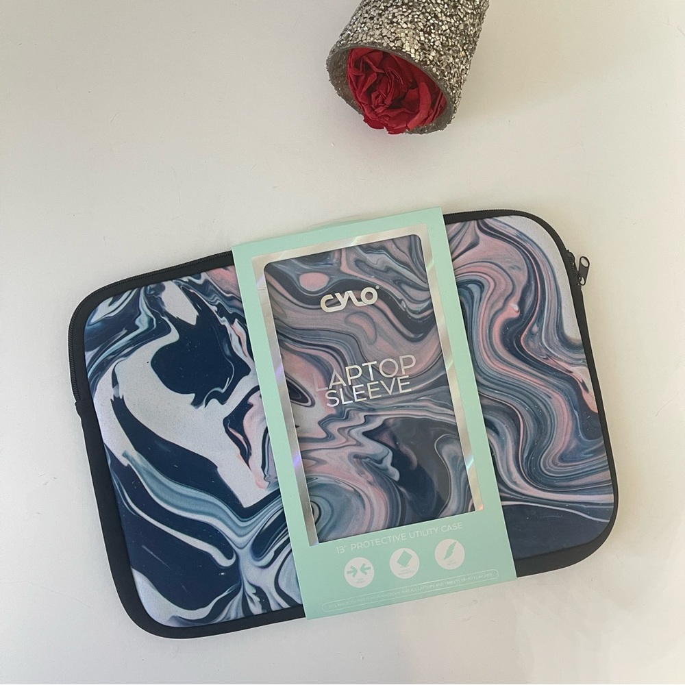 New CYLO Marble Print 13” Laptop Sleeve In Blue & Pink Multicolor - Reemoly